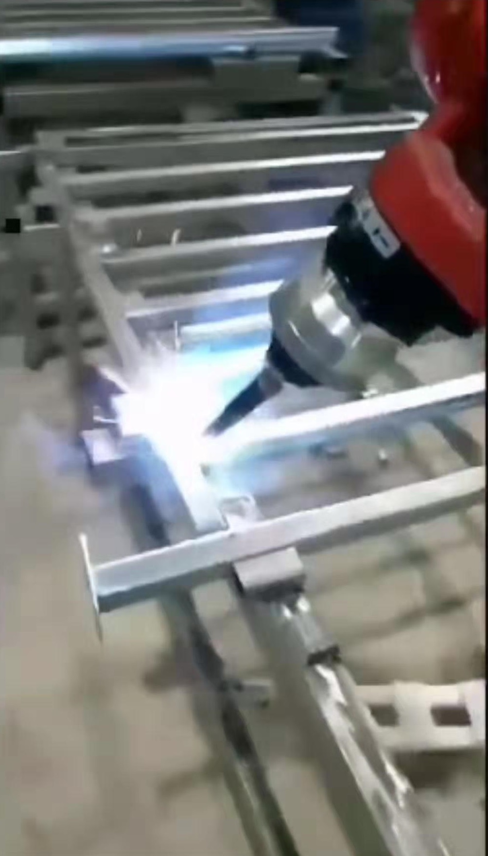 全自動機器人焊機